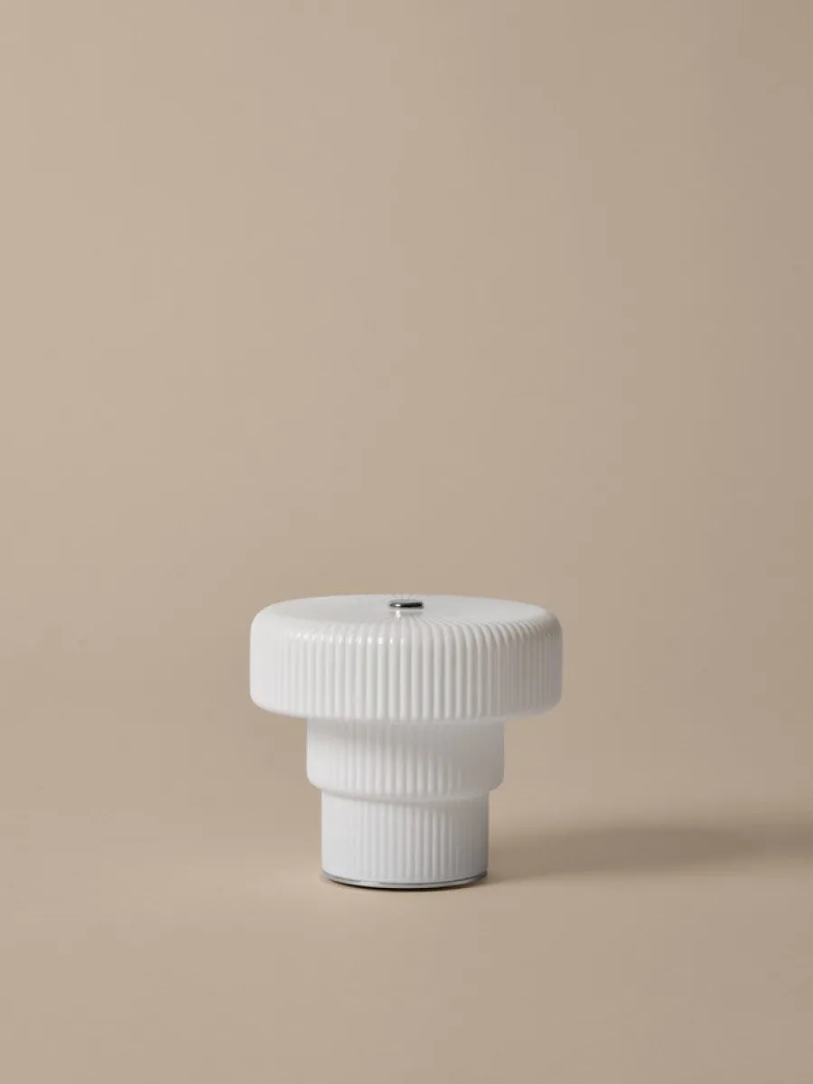 Ripple Portable Lamp White fra<Ferm Living Outlet