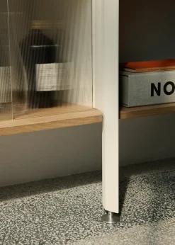 Rombe, Configuration J fra<&Tradition Sale