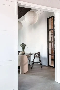 Saga Højstol, eg fra<Oaklings