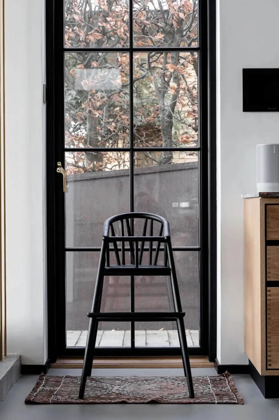 Saga Højstol, sortlakeret eg fra<Oaklings New