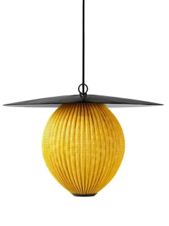 Satellite Pendel fra<GUBI Online