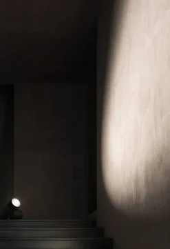 Sawaru gulvlampe fra<Flos New