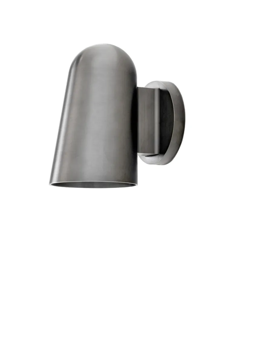 SC105 Wall Lamp - Røget Messing - fra Andtradition<&Tradition Online