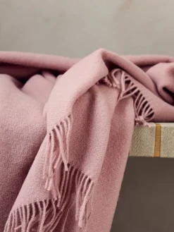 Season Plaid, blackberry fra<Silkeborg Uldspinderi Discount