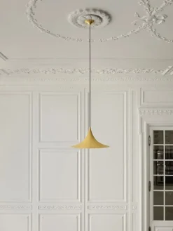 Semi Pendel fra<GUBI Online