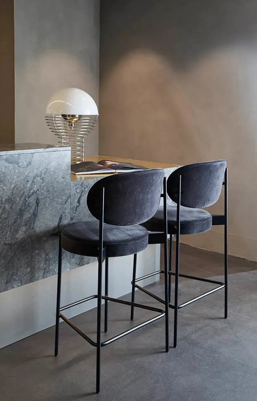 Serie 430 barstol, sort af Verner Panton<Verpan Best