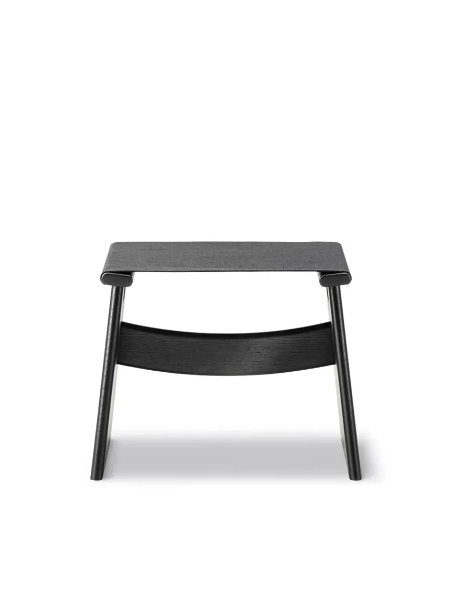 Seto Stool, eg sort lak fra<Fredericia Furniture New