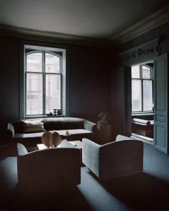 Shore Sofa 2 Seater Extended Base, lava rock fra<New Works Online