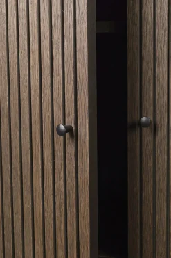 Sill Cupboard Tall fra<Ferm Living Outlet