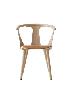 SK2 In Between spisebordsstol m. polstret sæde fra<&Tradition Best