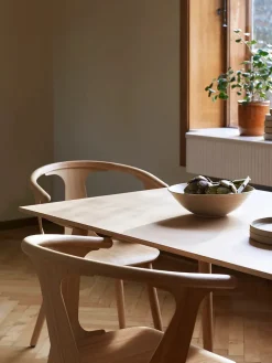 SK2 In Between spisebordsstol m. polstret sæde fra<&Tradition Best