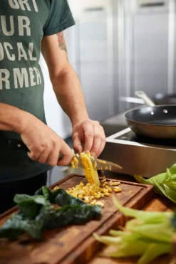 Skagerak Dania skærebræt 56x35 fra<Fritz Hansen Online