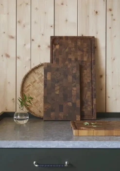 Skagerak Dania skærebræt 56x35 fra<Fritz Hansen Online