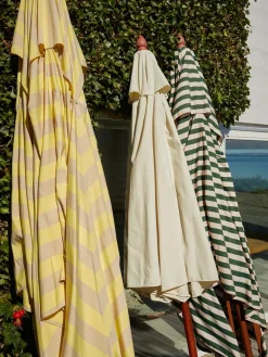 Skagerak Messina Parasol Ø300, Lemon/Sand Stripes fra<Fritz Hansen Best