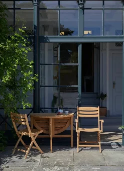 Skagerak Selandia Sæt, 2 armstole og Ø 94 bord fra<Fritz Hansen New