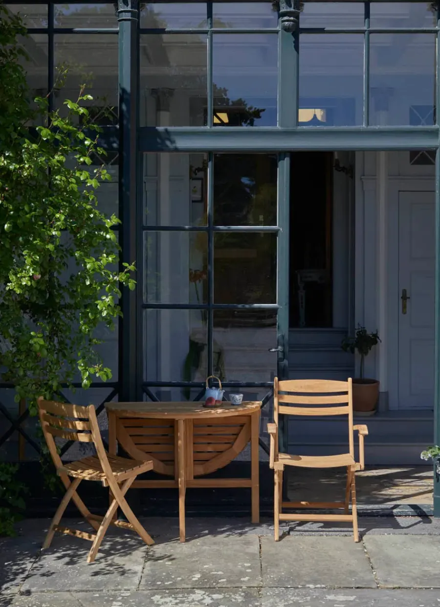 Skagerak Selandia Sæt, 2 armstole og Ø 94 bord fra<Fritz Hansen New