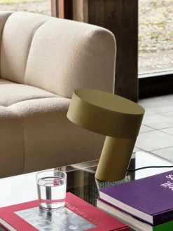 Slant bordlampe fra<HAY Discount