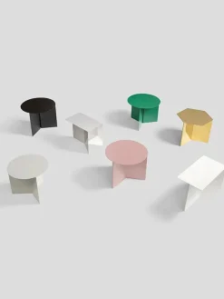 Slit borde i træ fra<HAY New