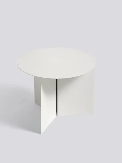 Slit borde i træ fra<HAY New