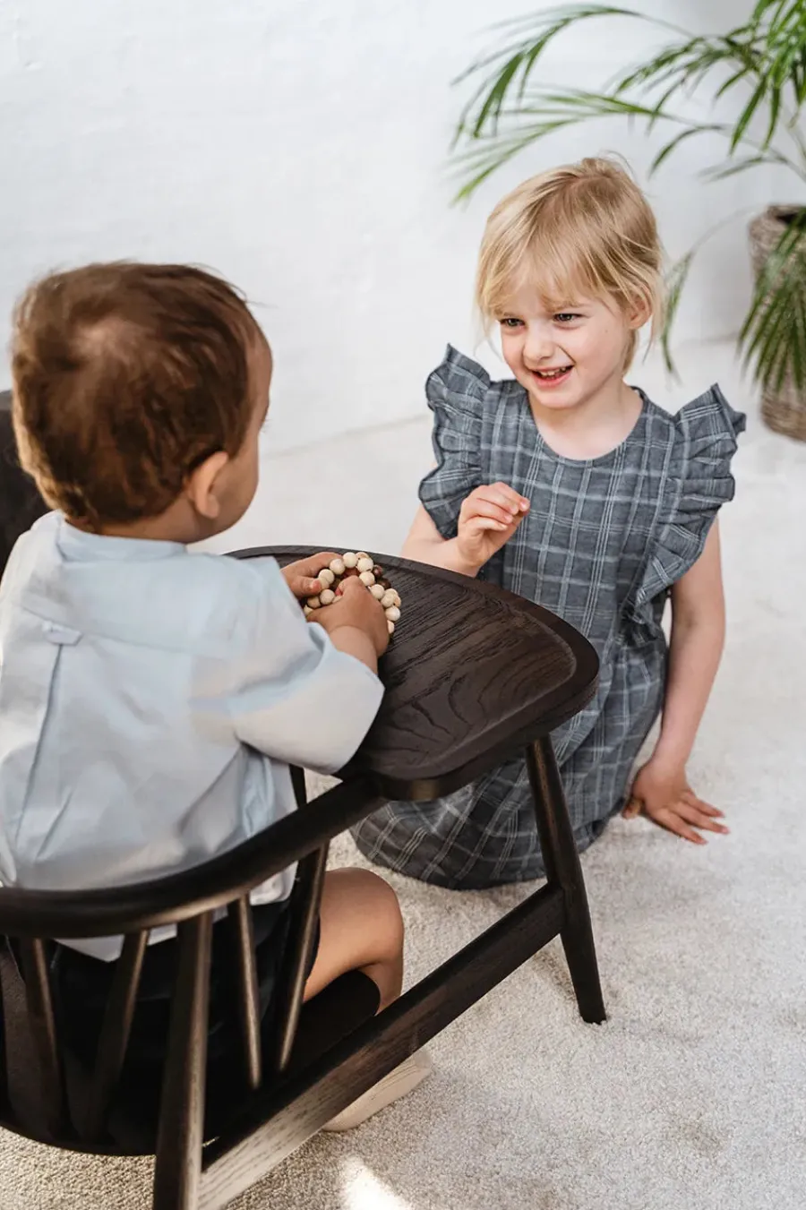 Smilla Toddler Stol, sortlakeret eg fra<Oaklings New