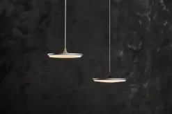 Soleil pendel small, lys eg, papir skærm fra<Le Klint Outlet