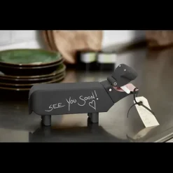 Sort flodhest af<Kay Bojesen