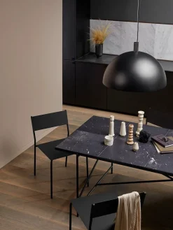 Spisebord 185, sort marmor fra HANDVÄRK<Handvärk Outlet