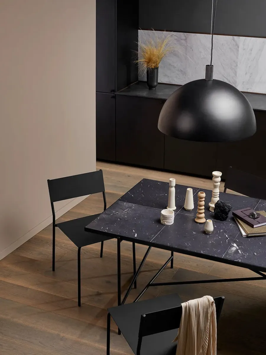 Spisebord 185, sort marmor fra HANDVÄRK<Handvärk Outlet