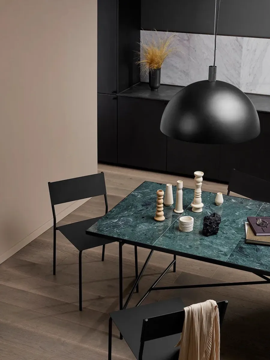 Spisebord 185, sort marmor fra HANDVÄRK<Handvärk Outlet