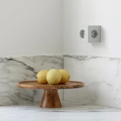 Square 2 Stikdåse med USB, beige fra<Avolt Hot