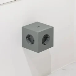 Square 2 Stikdåse med USB, beige fra<Avolt Hot