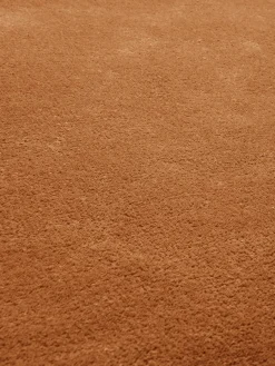 Stille Tufted Rug, toffee fra<Ferm Living Online