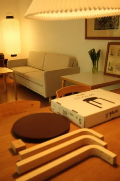 Stool 60, lakeret birk fra<Artek Outlet