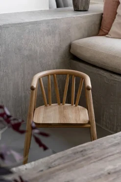 Storm Børnestol, røget eg fra<Oaklings Clearance