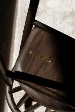 Storm Børnestol, røget eg fra<Oaklings Clearance