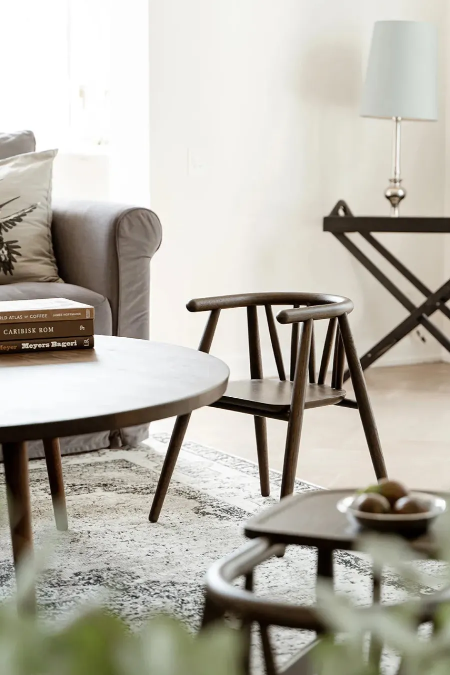 Storm Børnestol, røget eg fra<Oaklings Clearance