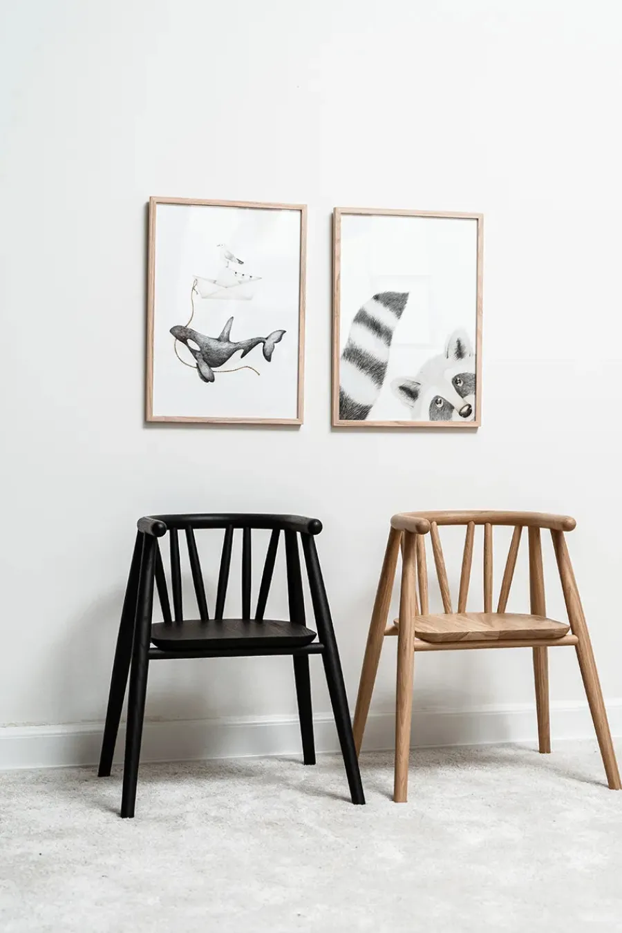 Storm Børnestol, sortlakeret eg fra<Oaklings Outlet