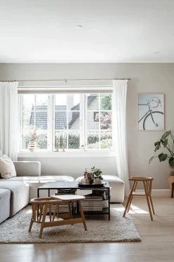 Storm Børnestol, sortlakeret eg fra<Oaklings Outlet