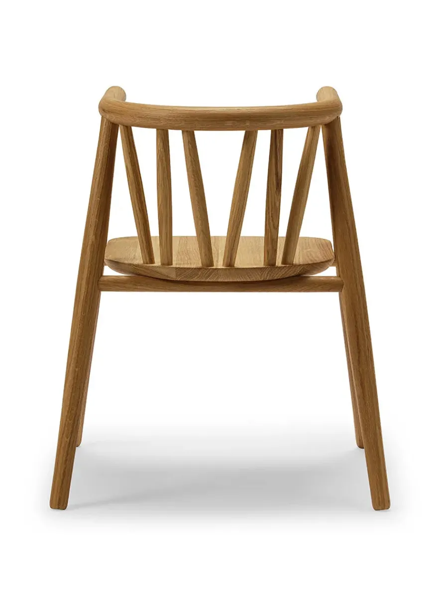 Storm Børnestol, sortlakeret eg fra<Oaklings Outlet