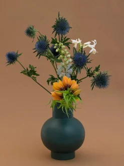 Strøm Vase, coral blush fra<raawii Clearance