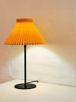 334T Bordlampe, white fra<Le Klint Outlet