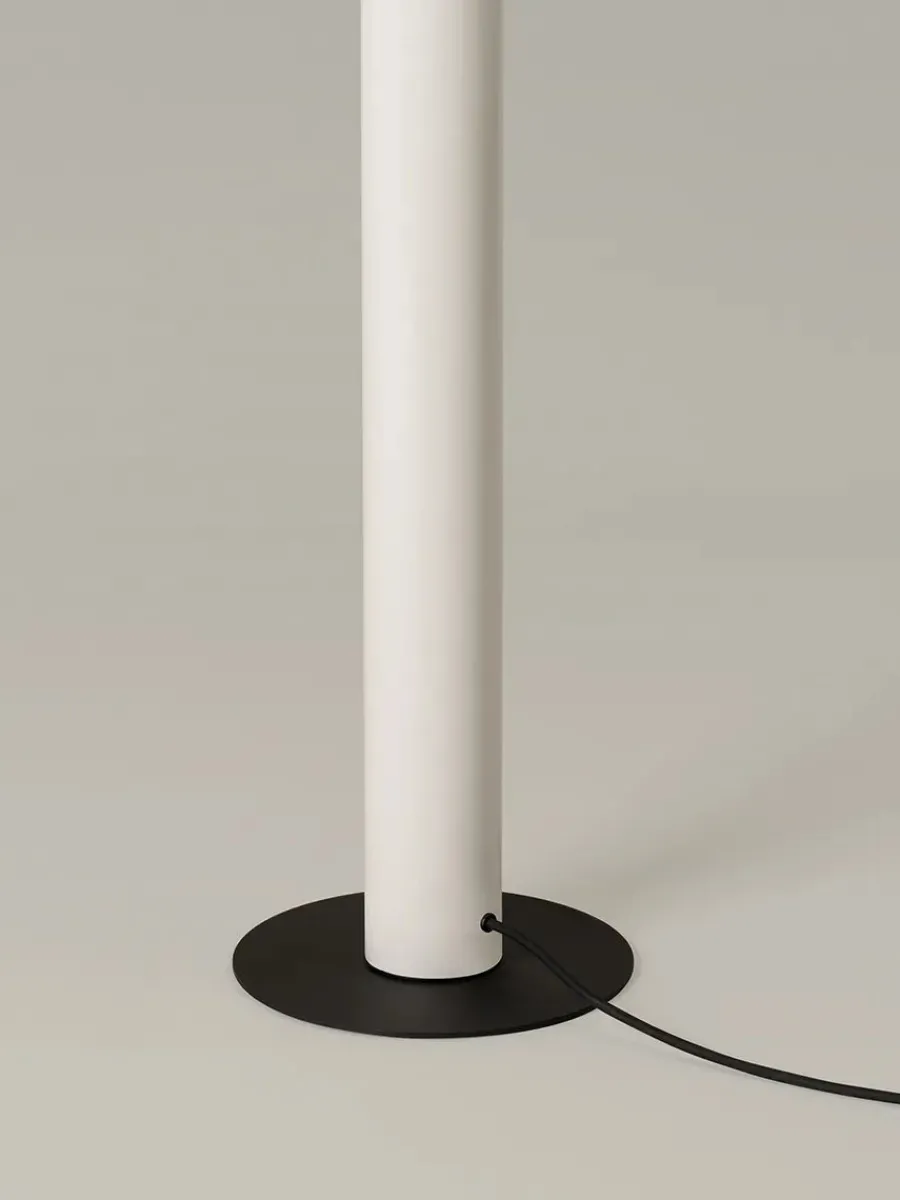 Tatu Alta Gulvlampe, white grey fra Santa and Cole<Santa & Cole New