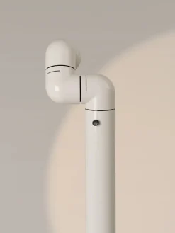 Tatu Alta Gulvlampe, white grey fra Santa and Cole<Santa & Cole New