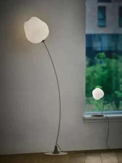 The Bouquet Gulvlampe fra<Le Klint Outlet