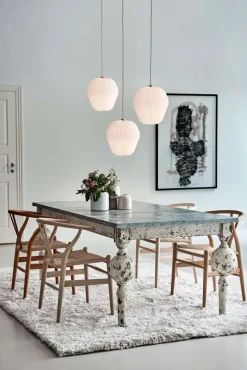 The Bouquet Pendel, medium fra<Le Klint Discount