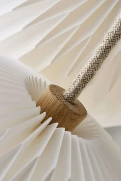 The Bouquet Pendel, medium fra<Le Klint Discount