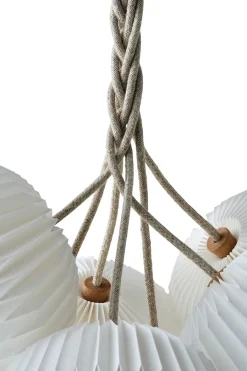 The Bouquet Pendel, medium fra<Le Klint Discount