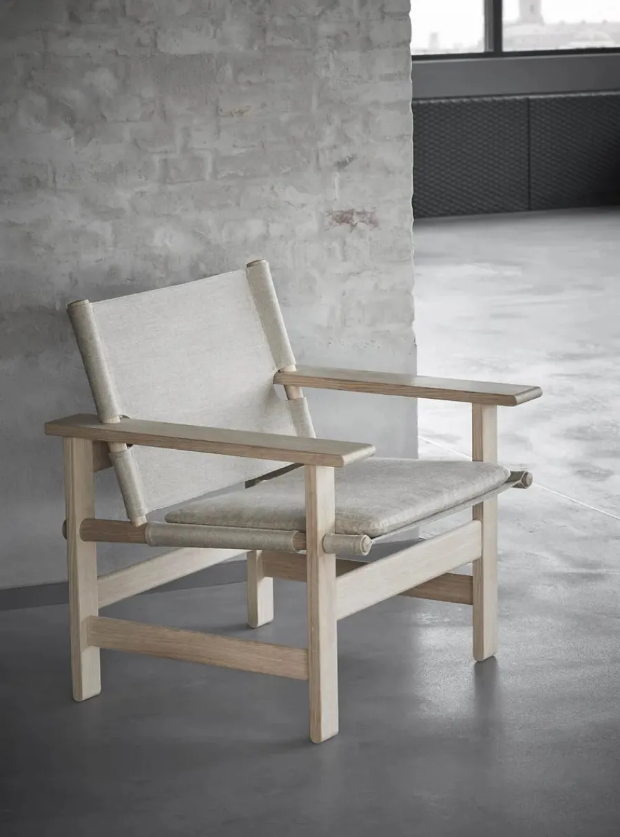 The Canvas Chair, sæbebehandlet eg natur canvas af Børge Mogensen<Fredericia Furniture Online