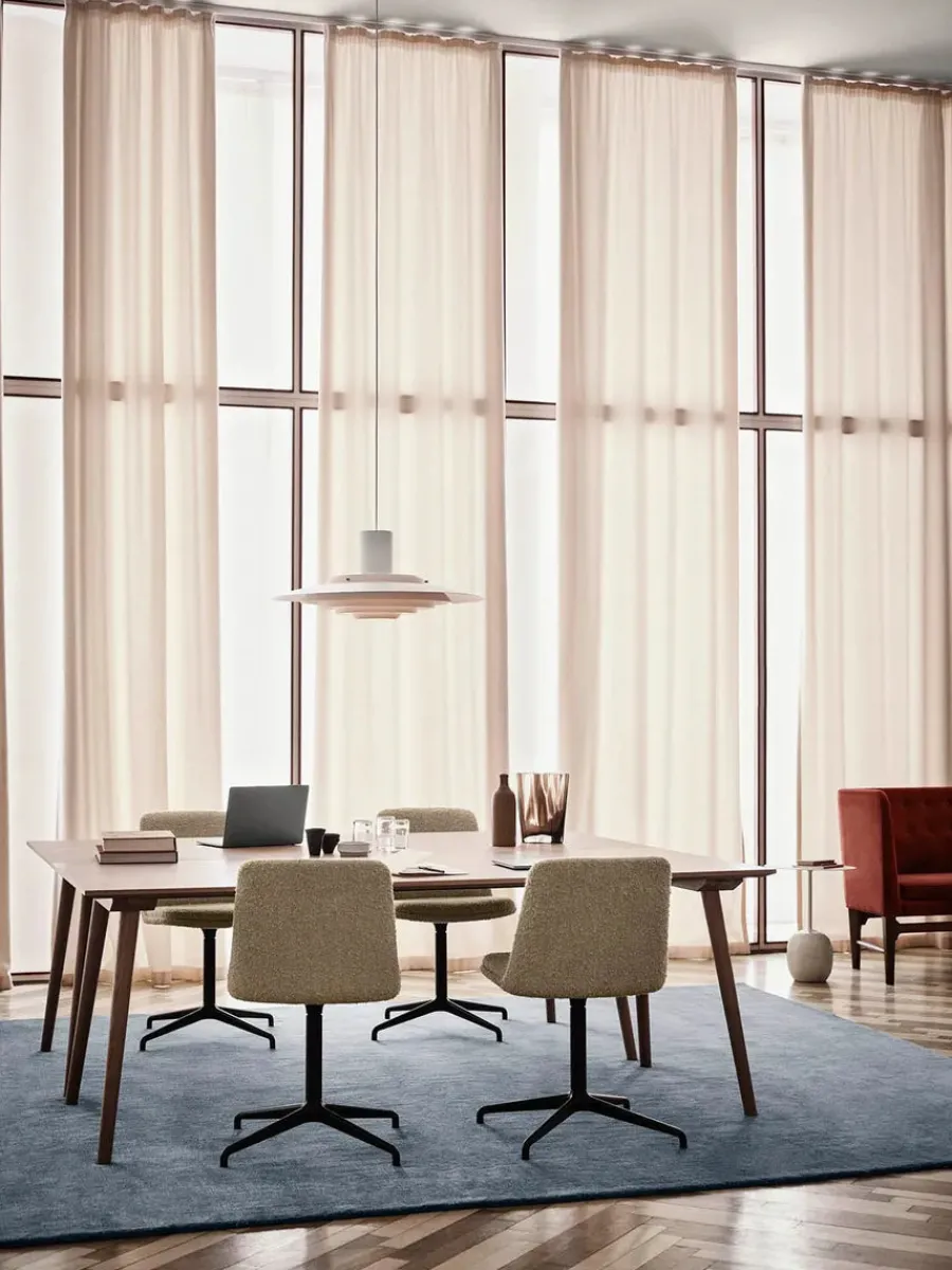 The Moor Rug AP8 300x300 fra<&Tradition Hot