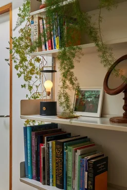 The Muse Portable Lampe, Candlenut White fra<Tala Best